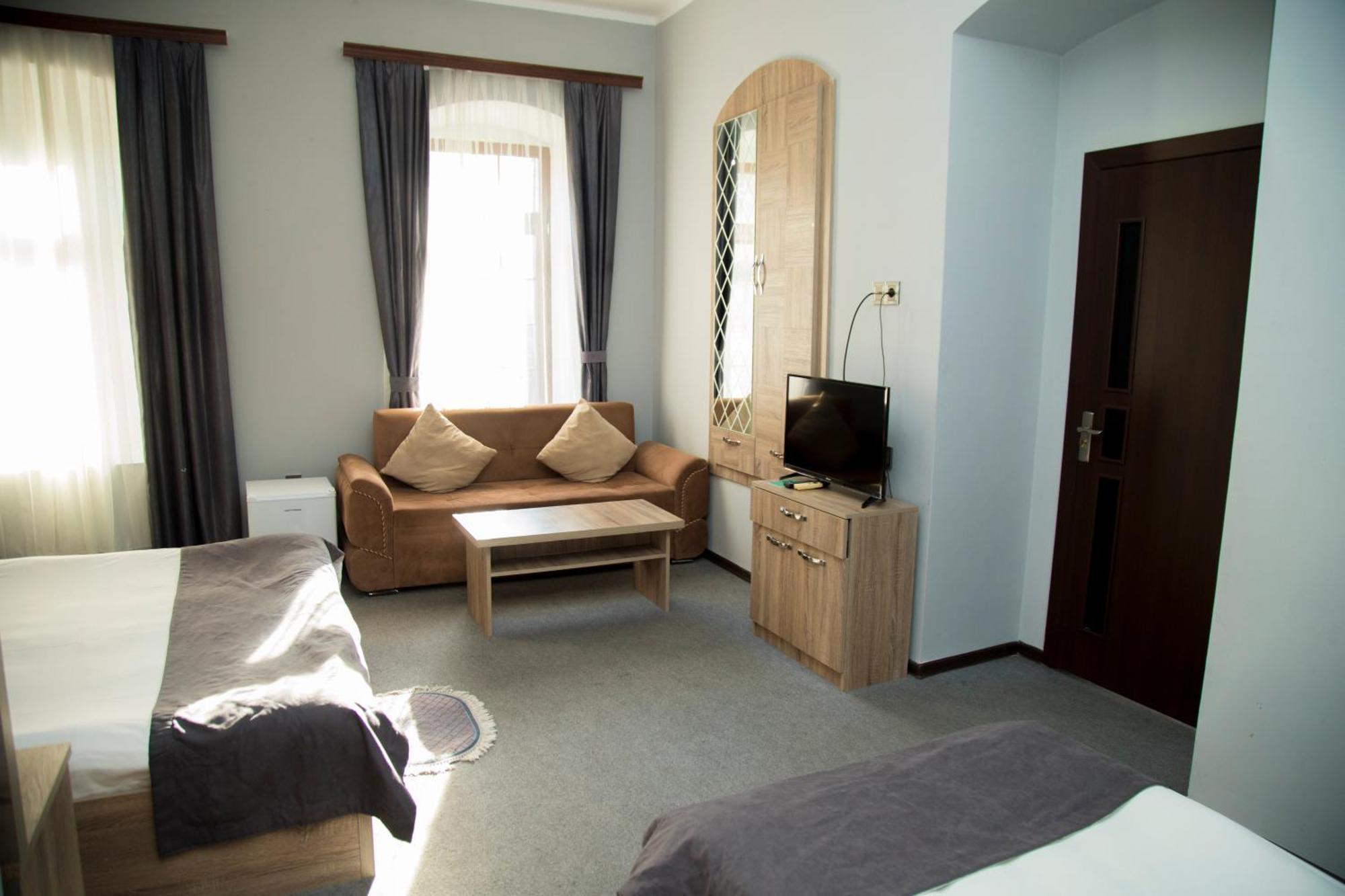 Castello Inn Baku Ngoại thất bức ảnh