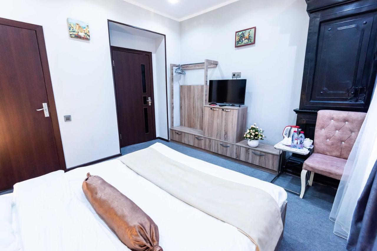 Castello Inn Baku Ngoại thất bức ảnh